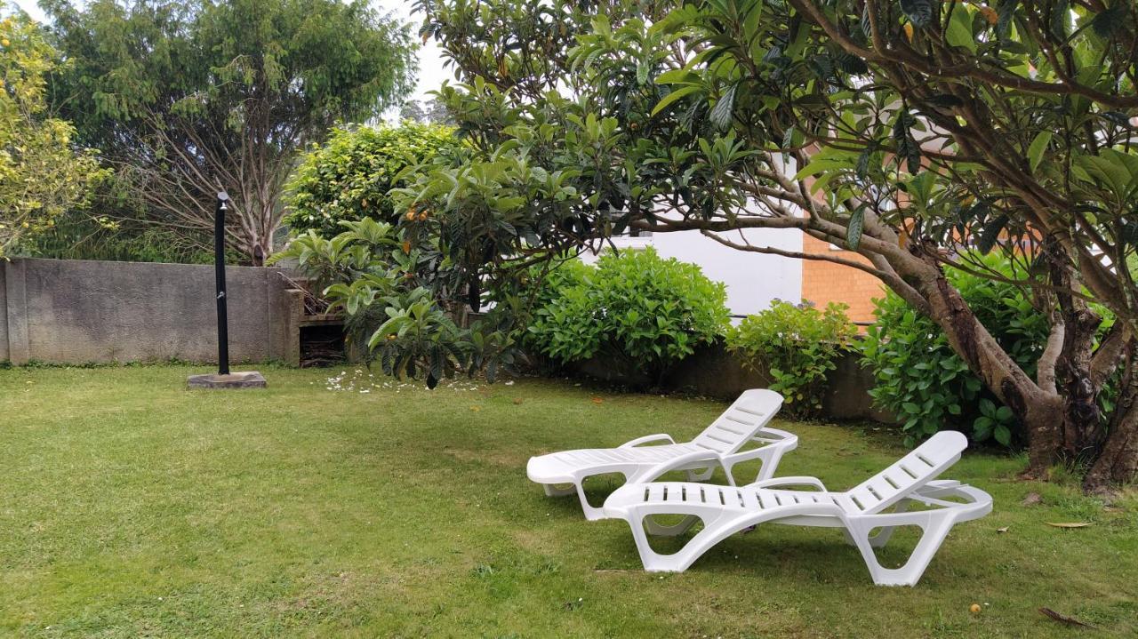 Fene Casa Con Jardin En La Playa De Almieiras 빌라 외부 사진