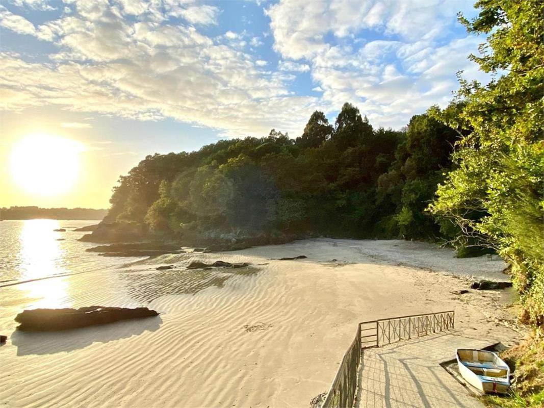 Fene Casa Con Jardin En La Playa De Almieiras 빌라 외부 사진