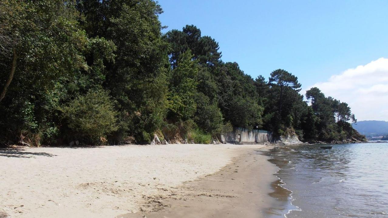 Fene Casa Con Jardin En La Playa De Almieiras 빌라 외부 사진